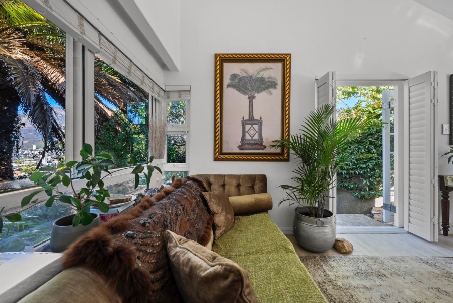 4 Bedroom Property for Sale in Tamboerskloof Western Cape
